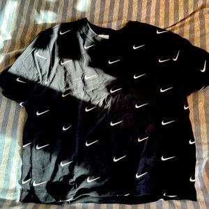 Nike tee